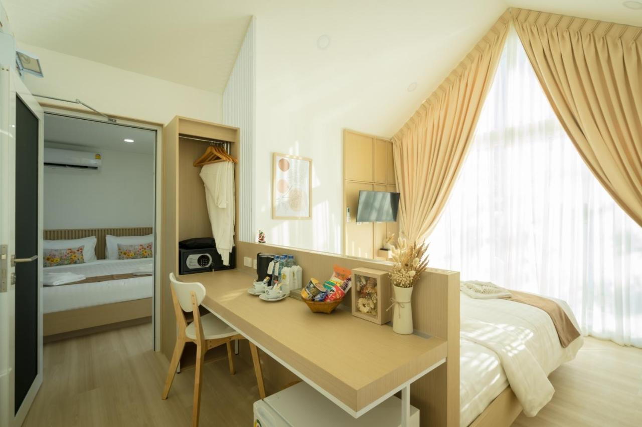 Saksiam Lakeside Resort Нонтхабури Экстерьер фото